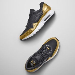 Nike Air Max 1-  NFL Super Bowl Black and Gold